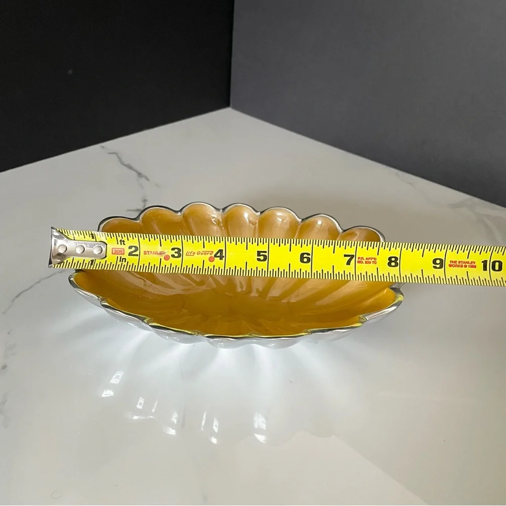 Saffron Oval Bowl by Julia Knight